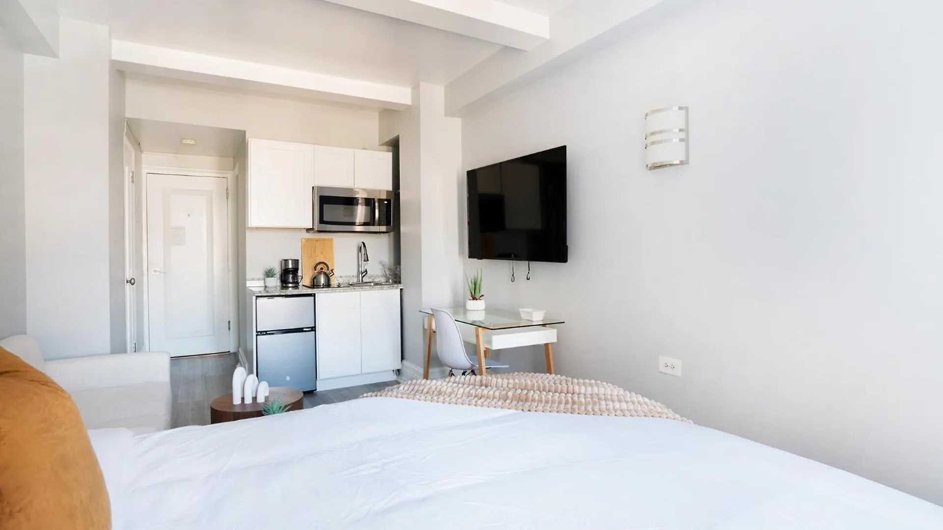 73-1111 New Studio Uws Doorman Gym Νέα Υόρκη 0*,